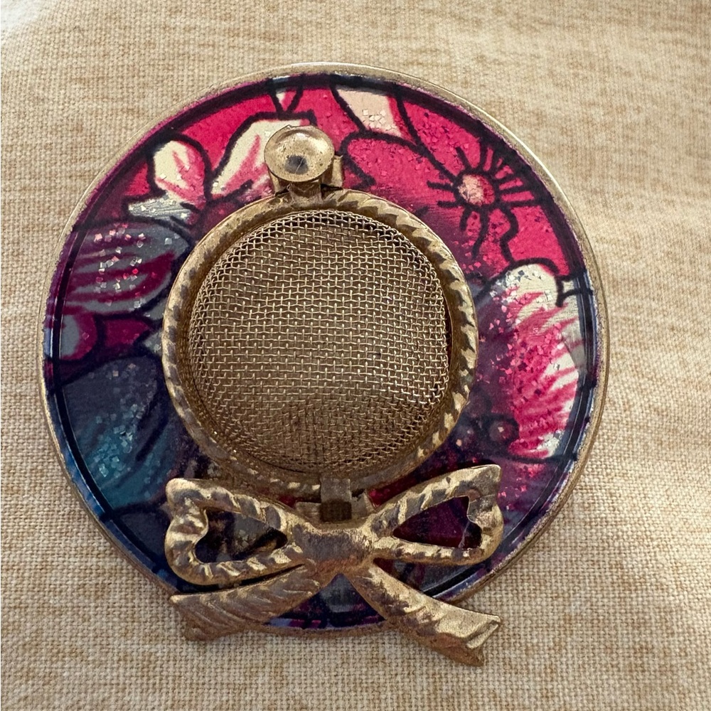 Vintage Floral Gold and Pink Brooch